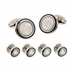 Round Mother of Pearl Stud Set