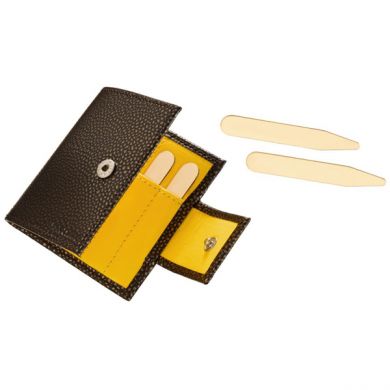 Brown Collar Stay Pack
